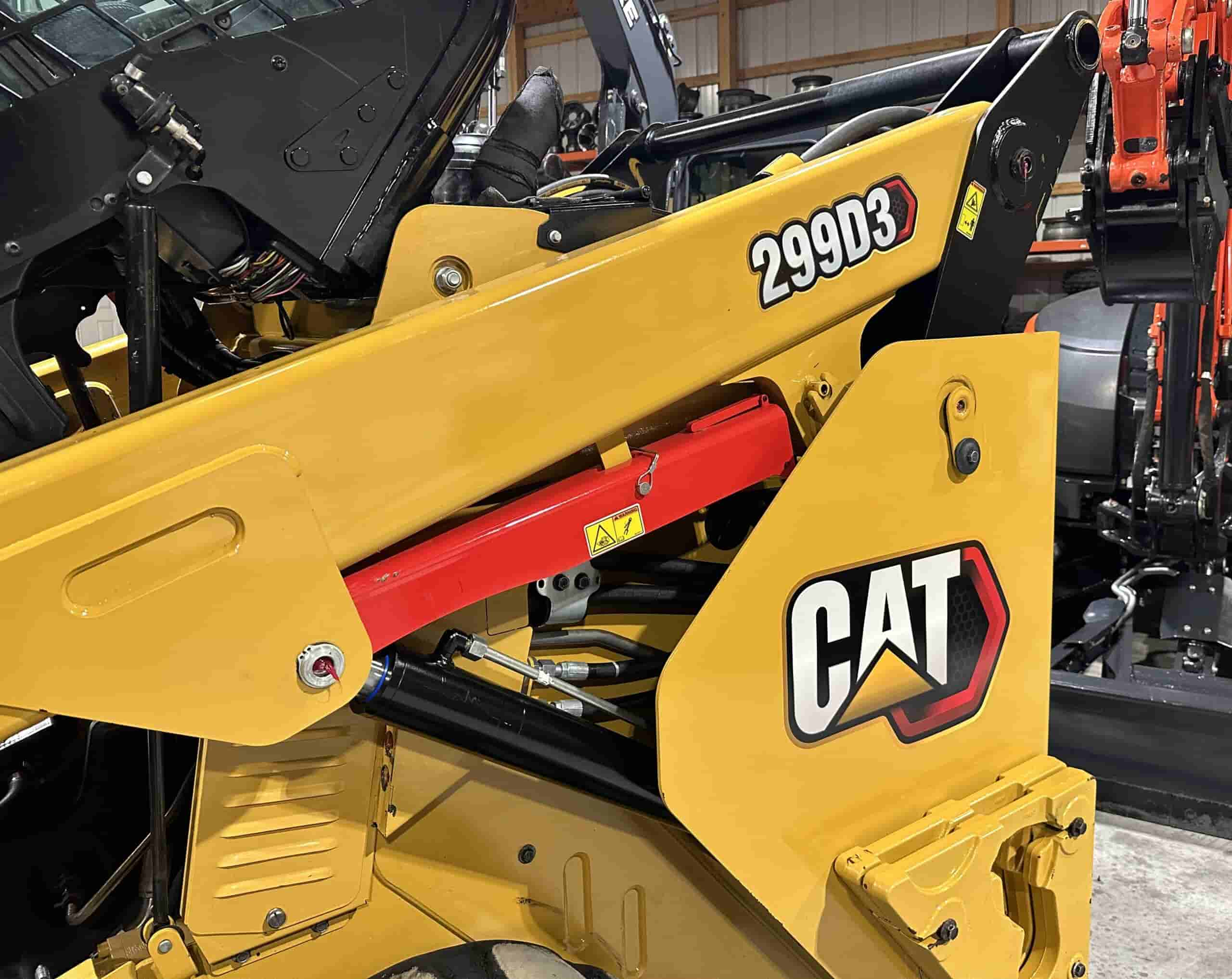 2022 CAT 299D3 HIGH FLOW
